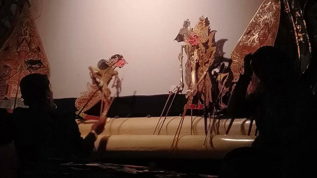 Ilustrasi Seni Pertunjukan Wayang. Sumber: dokumentasi pribadi.