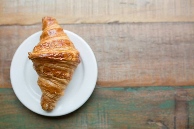 croissant enak di Grand Indonesia. Foto hanya ilustrasi, bukan tempat sebenarnya. Sumber: Unsplash/kaley dykstra