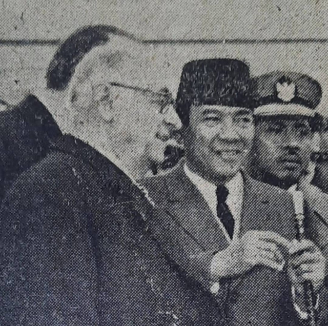 Sukarno bersama Presiden Turki, Celal Bayar. Sumber : Arsip Penulis, Tarih Coğrafya Dünyası 1 May 1959