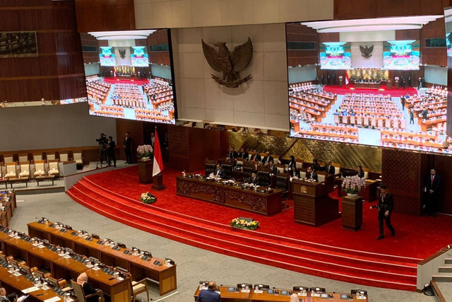 Suasana sidang paripurna ke-21 masa sidang kelima tahun 2023-2024 di ruang sidang paripurna DPR RI, Senayan, Jakarta, pada Selasa (9/7/2024). Foto: Luthfi Humam/kumparan