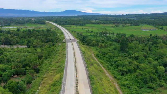 Dua Ruas Jalan Tol Trans Sumatera (JTTS), Jalan Tol Ruas Padang - Sicincin  di Provinsi Sumatra Barat dan Tol Ruas Sigli-Banda Aceh Seksi I Padang Tidji - Seulimum di Provinsi Aceh. Foto: Hutama Karya