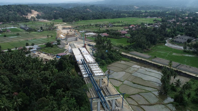 Dua Ruas Jalan Tol Trans Sumatera (JTTS), Jalan Tol Ruas Padang - Sicincin  di Provinsi Sumatra Barat dan Tol Ruas Sigli-Banda Aceh Seksi I Padang Tidji - Seulimum di Provinsi Aceh. Foto: Hutama Karya