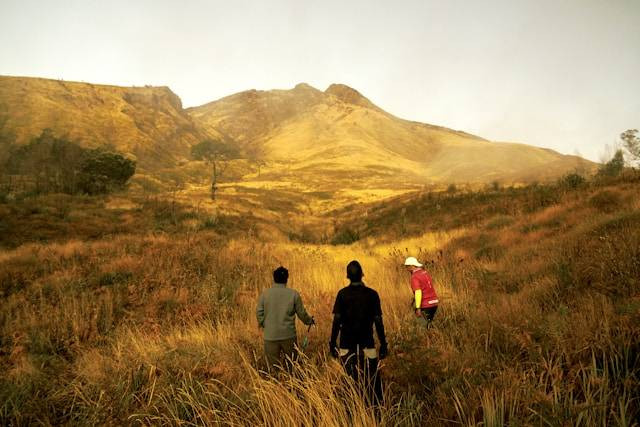 Daya Tarik dan Lokasi Kawah Wurung. Foto hanya ilustrasi bukan tempat sebenarnya. Sumber foto: Unsplash.com/Bayu Syaits