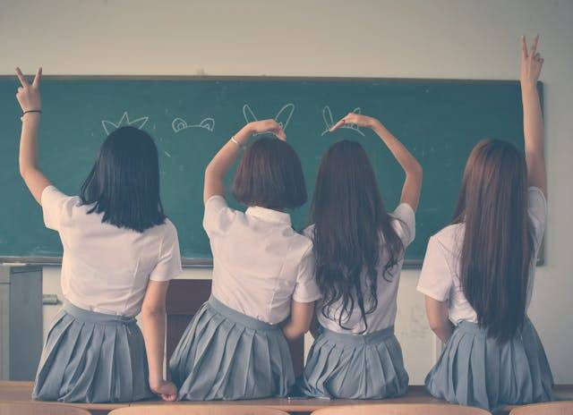 Ilustrasi Macam-Macam Bahasa Gaul di Sekolah Jakarta. Sumber: Pexels/周 康
