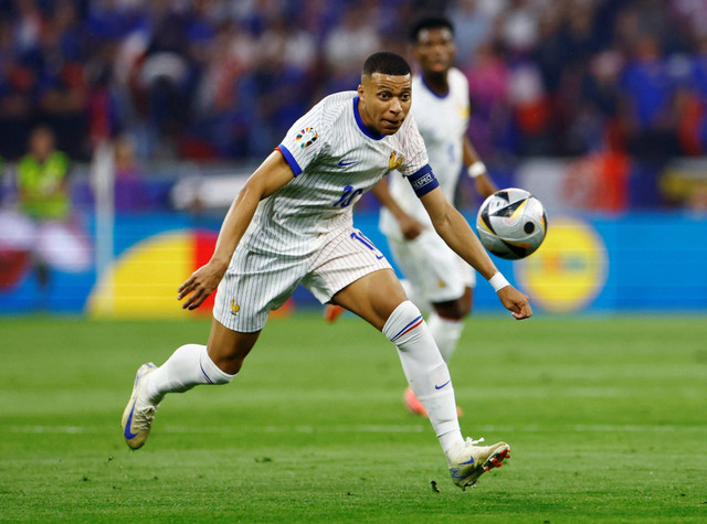 Aksi Kylian Mbappe saat Spanyol vs Prancis dalam semifinal Piala Eropa 2024 di Allianz Arena, Jerman, pada Rabu (10/7) dini hari WIB. Foto: REUTERS/Michaela Stache