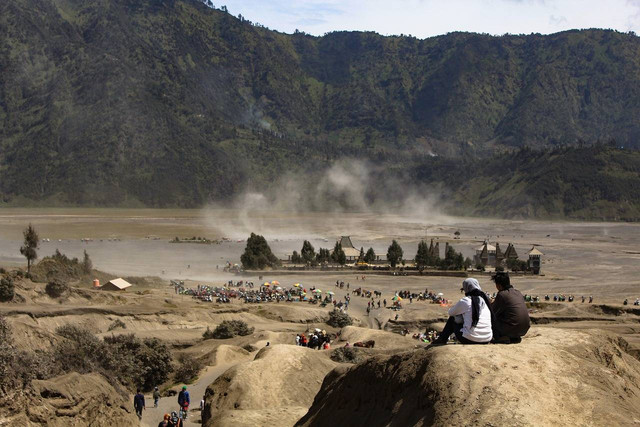 Ilustrasi cerita liburan ke gunung bromo dalam bahasa Inggris dan terjemahannya. Sumber: Pixabay