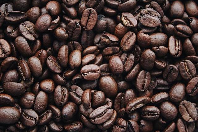 Kopi Kapal Selam Bandung, foto hanya ilustrasi, bukan gambar sebenarnya, Pexels/ Igor Haritanovich