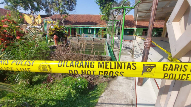 Kondisi kolam di SMAN 1 Cawas, tempat Ketua OSIS meninggal dunia, Rabu (10/7/2024). Foto: kumparan