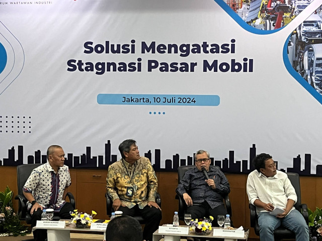 Diskusi Solusi Mengatasi Stagnasi Pasar Mobil di Kantor Kementerian Perindustrian, Jakarta, Rabu (10/7/2024). Foto: Widya Islamiati/kumparan