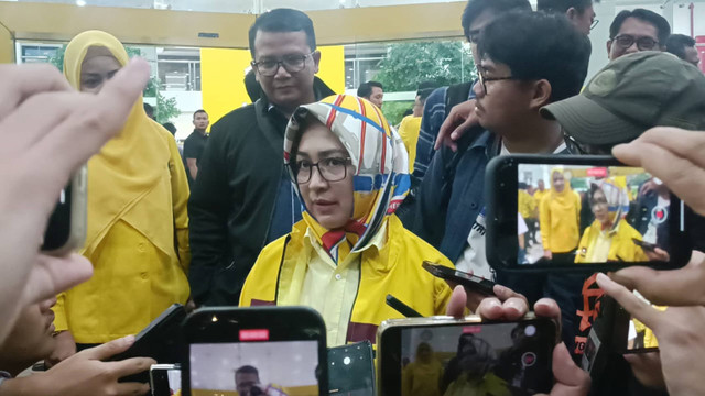 Ketua Bidang Perempuan DPP Partai Golkar, Airin Rachmi Diany saat diwawancarai wartawan di kantor DPP Partai Golkar, Slipi, Jakarta Barat, Rabu (10/7/2024). Foto: Fadlan Nuril Fahmi/kumparan