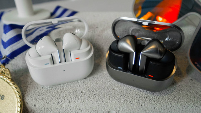 Samsung Galaxy Buds 3 Series.  Foto: Kevin Kurnianto/kumparan