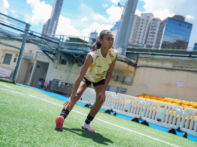 Claudia Scheunemann dalam latihan Timnas Wanita Indonesia pada Rabu (10/7) jelang laga vs Hong Kong.  Foto: Dok. Timnas Indonesia. 