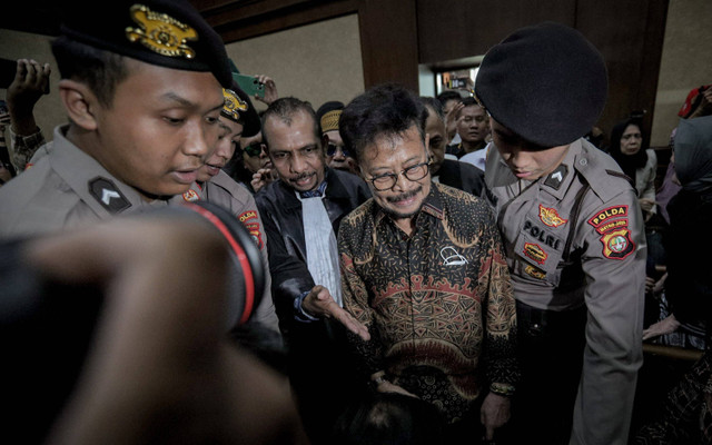 Eks Menteri Pertanian (Mentan) Syahrul Yasin Limpo (SYL) jelang menjalani sidang vonis di Pengadilan Tipikor, Jakarta Pusat, Kamis (11/7). Foto: Jamal Ramadhan/kumparan