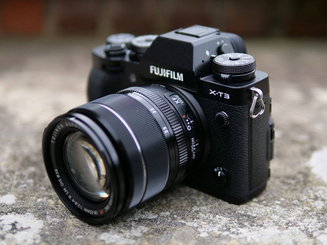 Ilustrasi kamera mirrorless Fujifilm. Foto: Fujishop ID