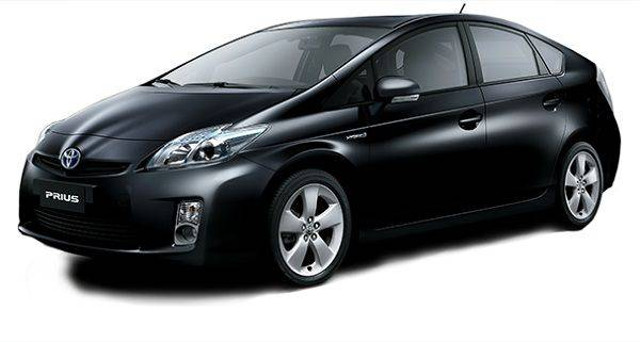 Ilustrasi spesifikasi Toyota Prius. Sumber foto: toyotamobiltangerang.com.