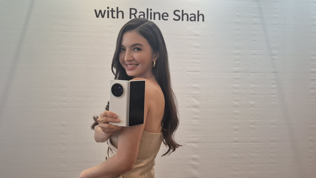 Kolaborasi vivo x Raline Shah hadirkan smartphone lipat berteknologi AI. Foto: kumparan/Hutri Dirga