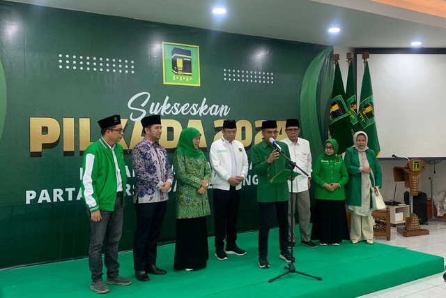 PPP resmi usung Khofifah Indar Parawansa di Pilkada Jawa Timur, Jumat (12/7/2024). Foto: Paulina Herasmaranindar/kumparan