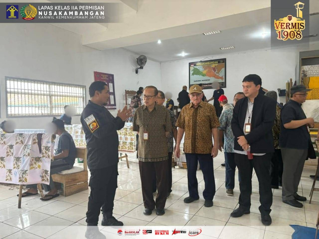 Batik, Pantai dan Pesona Permisan Nusakambangan Dinikmati Oleh Keuskupan Purwoke