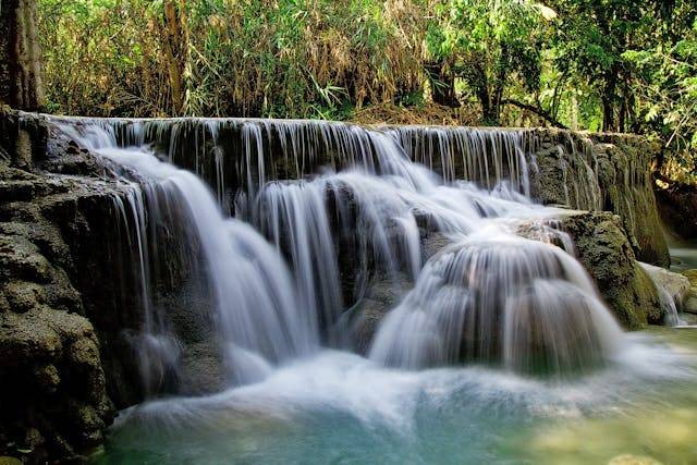 Curug Cidurian. Foto hanya ilustrasi bukan tempat sebenarnya. Sumber foto: Pexels/Pixabay