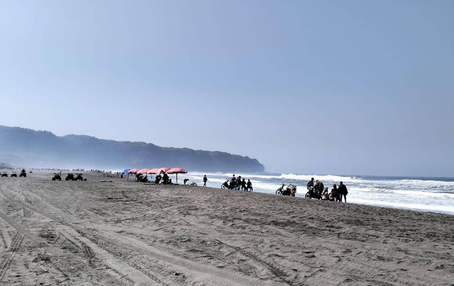 Suasana pantai selatan. Foto: M Wulan