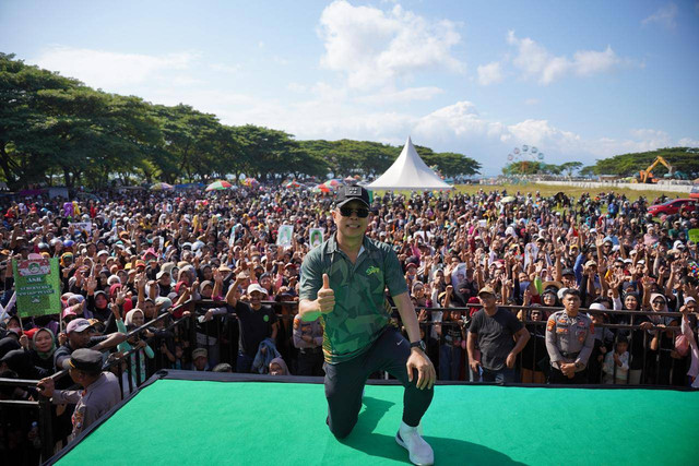 ASR saat bersilaturahmi di Kabupaten Muna.