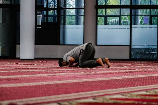 Ilustrasi Bacaan Sujud Sahwi, Unsplash/ Aldrin Rachman Pradana