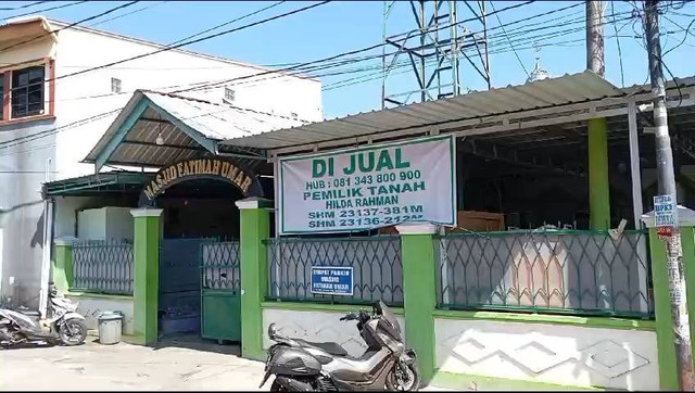 Masjid Fatimah Umar di Makassar yang dijual pemilik lahan. Dok: Ist.