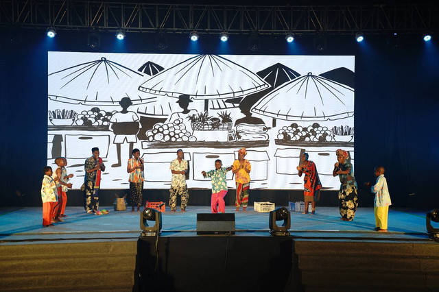 The African Kids Show sat tampil di Surabaya. 