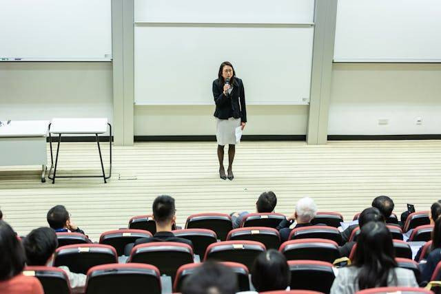 Ilustrasi sekolah internasional. Foto: Pexels.