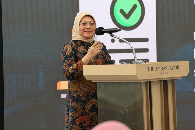 Menaker Ida Fauziyah pada Rapat Koordinasi Atase Ketenagakerjaan di Seoul, Republik Korea, Selasa (16/7/2024). Foto: Dok. Kemnaker