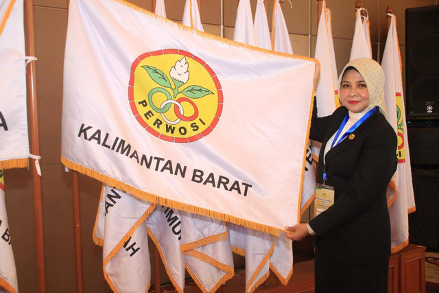 Ketua Perwosi Kalbar, Windy Prihastari. Perwoi ajak perempuan Kalbar budayakan olahraga. Foto: Dok. Adpim Pemprov Kalbar