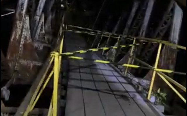 Jembatan di Gang Perbatasan, Jalan Brigjen Katamso, Medan Maimun, roboh. Foto: Istimewa