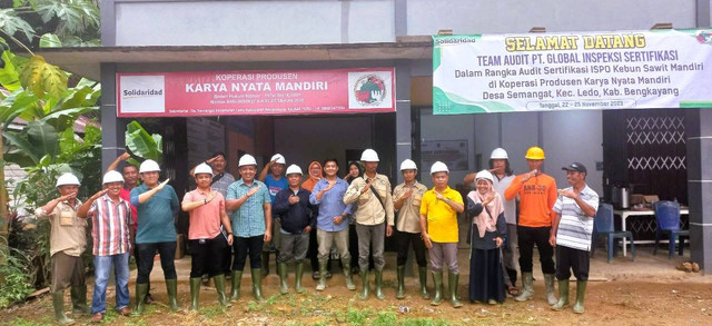 Anggota KP Karya Nyata Mandiri di kab. Bengkayang, Kalimantan Barat