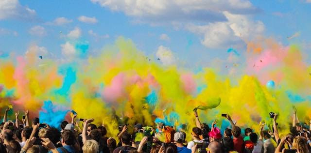 Prambanan Jogja Color Run Festival 2024. Foto hanyalah ilustrasi, bukan tempat sebenarnya. Sumber: unsplash/Maxime Bhm.