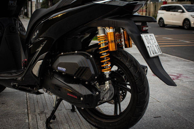 Ilustrasi ban belakang motor. Foto: Pexels