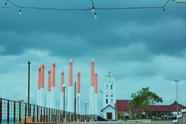 Spot Foto di Alun-Alun Bandung. Foto hanya ilustrasi. Sumber foto: Unsplash/Rafika