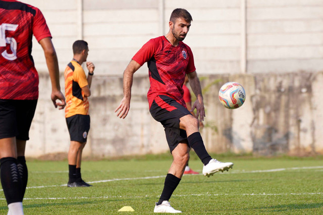 Pemain asing Persija Jakarta asal Spanyol, Ramon Bueno Gonzalbo. Foto: Persija Jakarta