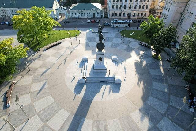 Monumen Perjuangan Rakyat Jawa Barat, foto hanya ilustrasi, bukan gambar sebenarnya, Pexels/ Sergey Mart