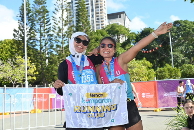 Widi Shufi dan Beliana Lee di Gold Coast Marathon. Foto: Widi Shufi