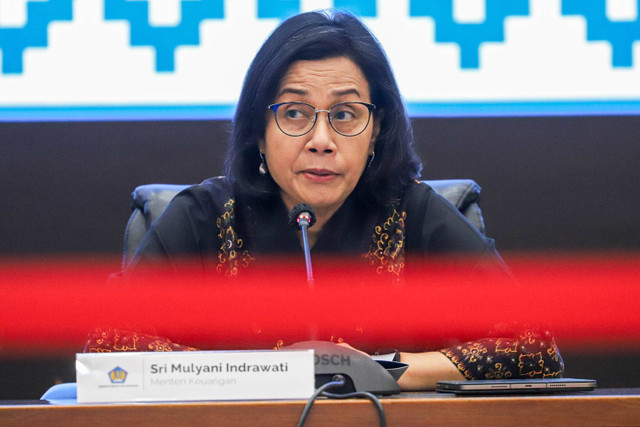 Menteri Keuangan Sri Mulyani menghadiri konferensi pers di Gedung Kementerian Keuangan RI, Jakarta, Kamis (18/7/2024). Foto: Iqbal Firdaus/kumparan