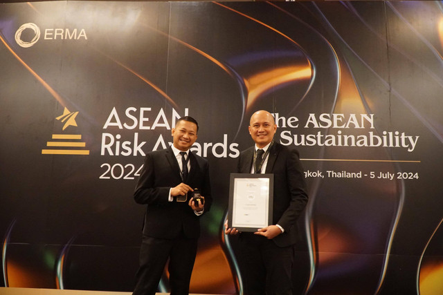 Jasa Raharja berhasil meraih penghargaan dalam kategori Risk Innovation and Technology pada ajang ASEAN Risk Awards (ARA) 2024. Foto: Dok. Jasa Raharja