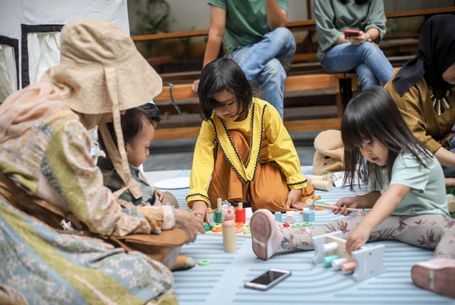 Ilustrasi member teman kumparanMOM di acara Playdate. Foto: kumparan