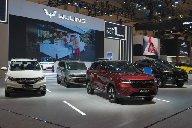 Wuling Motors rayakan eksistensi di Indonesia ke-7 tahun selama pameran GIIAS 2024. Foto: Wuling Motors