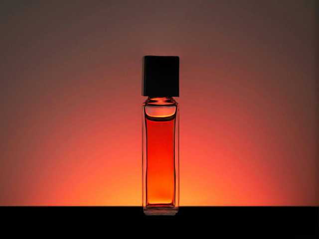 Ilustrasi untuk Rekomendasi Parfum ZARA untuk Pria. Sumber: Unsplash/Rae Wallis