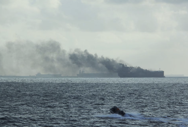 2 Kapal Tanker Pengangkut Minyak Tabrakan di Laut Singapura. dok. Reuters