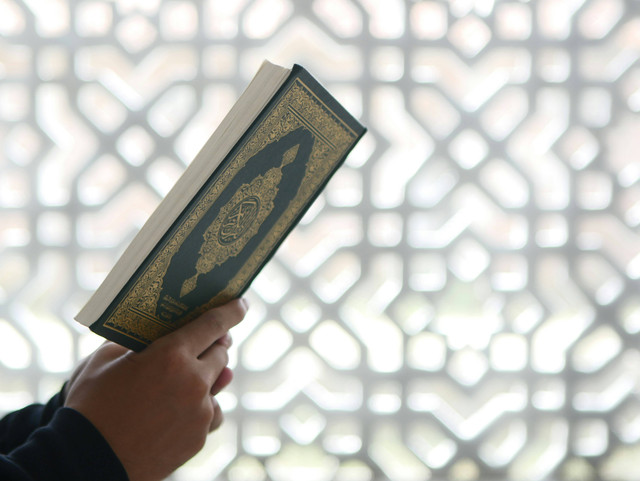 Susunan Bacaan Tahlil Singkat. Foto: Unsplash/Masjid MABA.