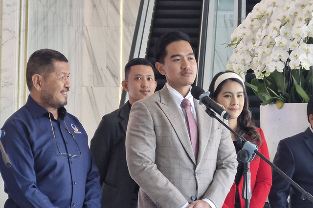 Ketua Umum PSI Kaesang Pangarep usai bertemu Ketua Umum NasDem Surya Paloh di NasDem Tower, Jakarta, Senin (22/7/2024). Foto: Nadia Riso/kumparan