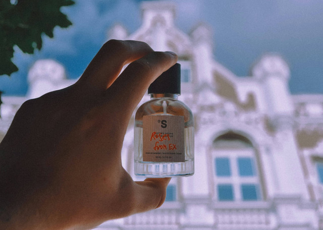 Ilustrasi Wangi Parfum Pria Terbaik. Foto: Unsplash/Алексей Тарасов