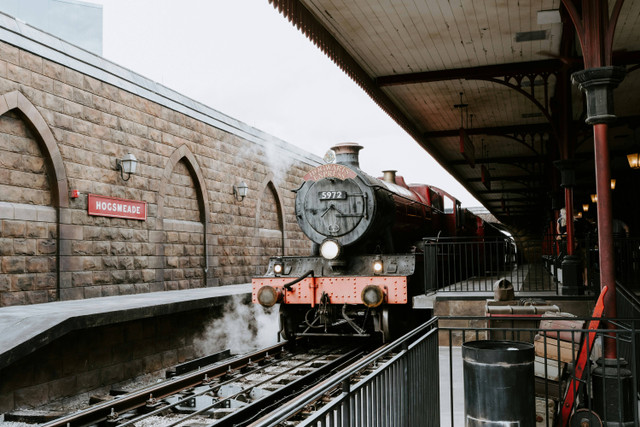 Ilustrasi Stasiun Tertua di Indonesia. Sumber: Unsplash