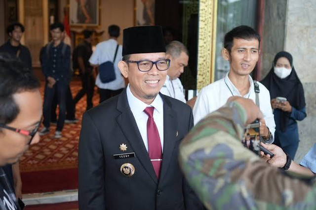 Pj Bupati OKU, Teddy Meilwansyah. (ist)